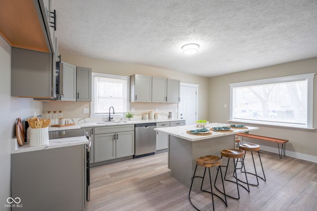 101 E Pearl Street, Greenwood, IN 46143