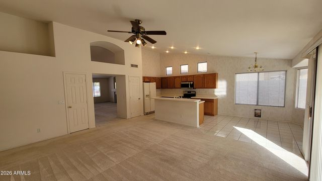 8529 W JOAN DE ARC Avenue, Peoria, AZ 85381
