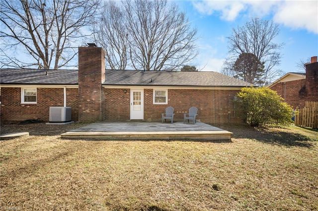 6030 Bobbybrook Drive, Clemmons, NC 27012