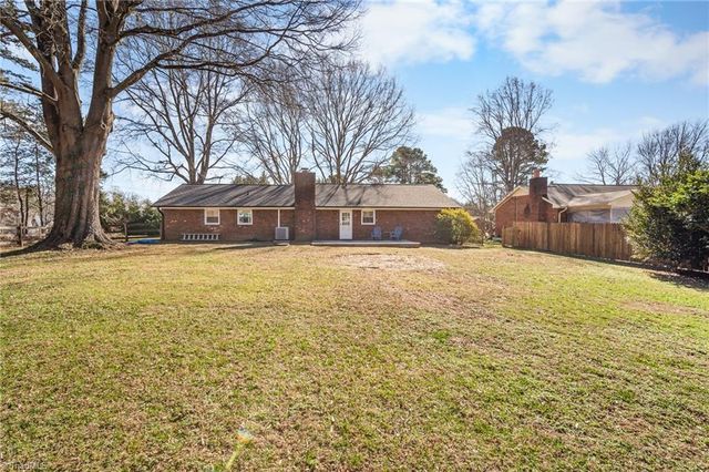 6030 Bobbybrook Drive, Clemmons, NC 27012