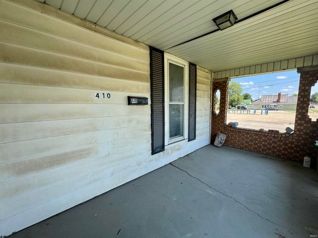 410 NW 4th Street, Linton, IN 47441