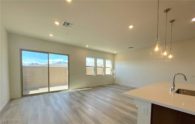 155 Marlette Creek Place, Las Vegas, NV 89138