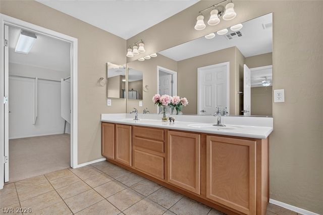 10721 Arusha Avenue, Las Vegas, NV 89166