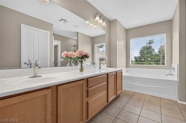 10721 Arusha Avenue, Las Vegas, NV 89166