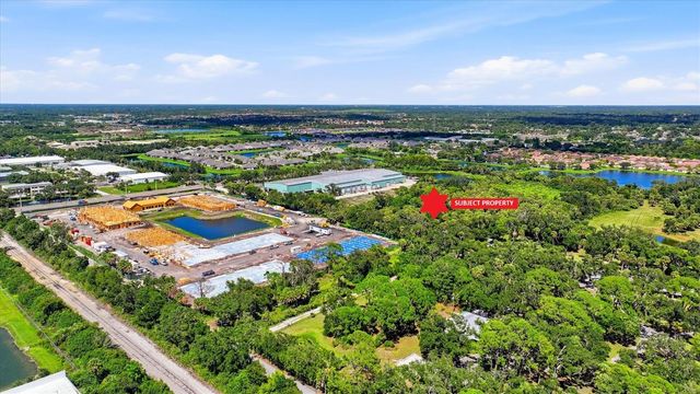 7845 27TH STREET E, Sarasota, FL 34243