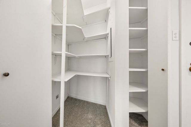 211 E Ohio Street 2915, Chicago, IL 60611