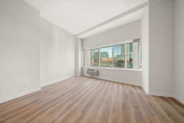 211 E Ohio Street 2915, Chicago, IL 60611