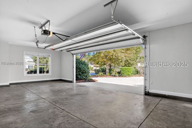 125 Spring Meadow Dr, Bluffton, SC 29910