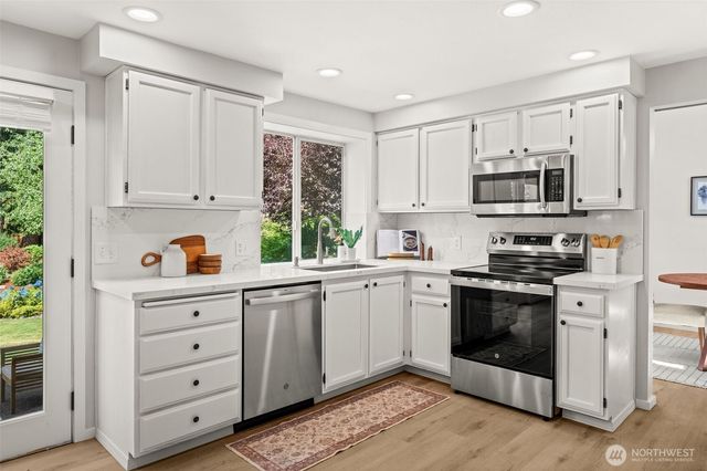 7710 71st Avenue NW, Gig Harbor, WA 98335