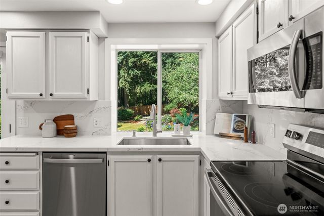 7710 71st Avenue NW, Gig Harbor, WA 98335