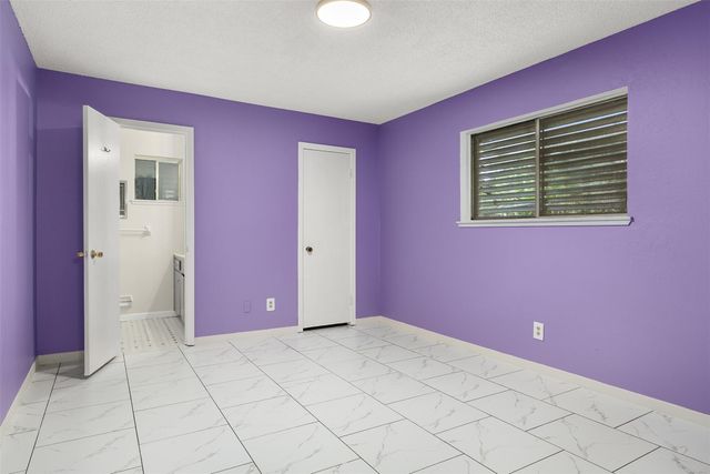 2621 16th Avenue N, Texas City, TX 77590