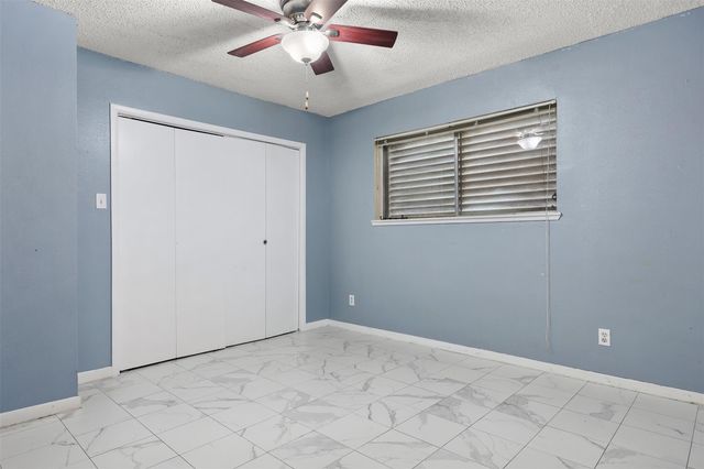 2621 16th Avenue N, Texas City, TX 77590