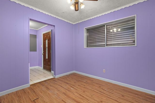 2621 16th Avenue N, Texas City, TX 77590