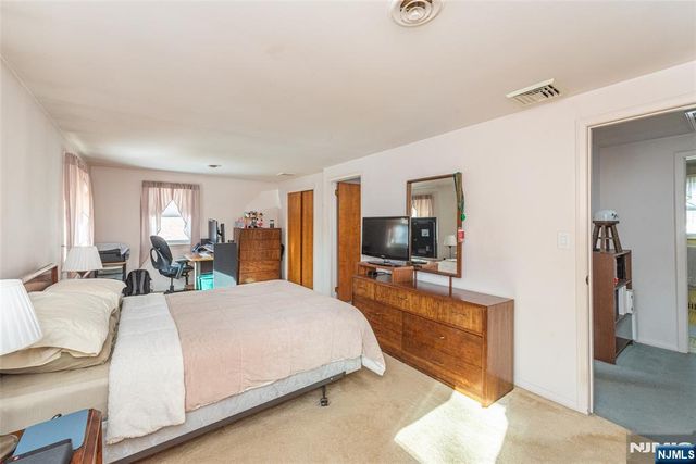 63 Chestnut Drive, Wayne, NJ 07470