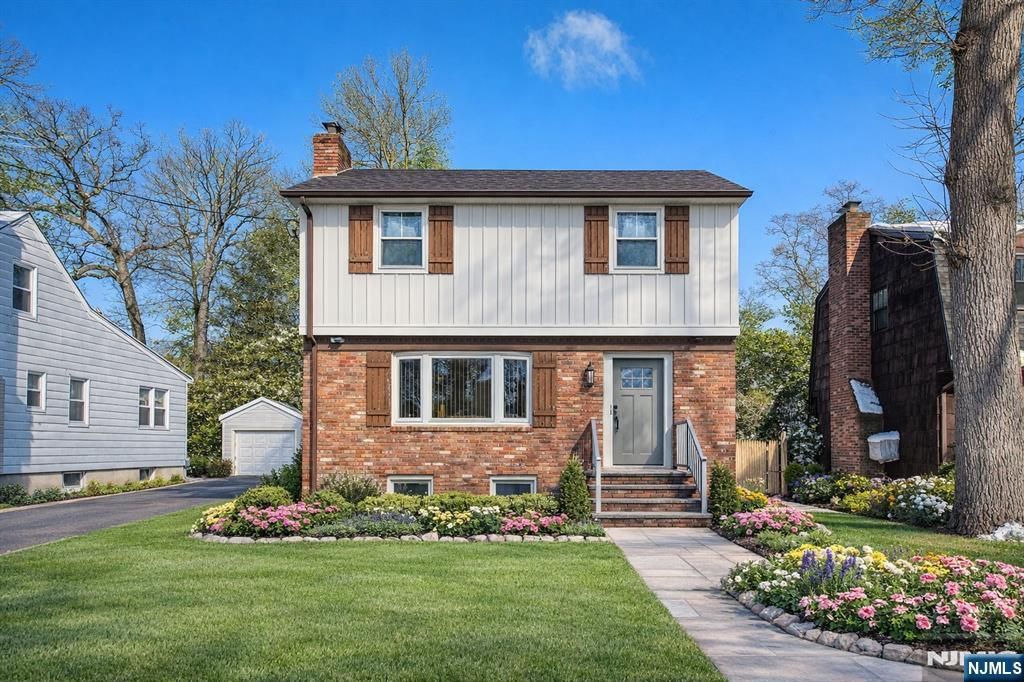 63 Chestnut Drive, Wayne, NJ 07470