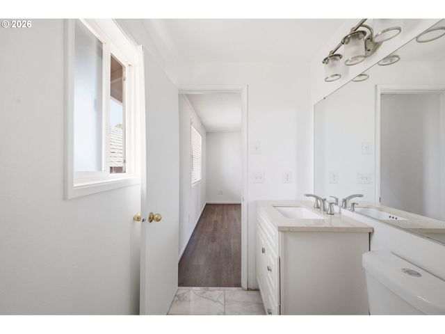 15911 Ne 4TH Way, Vancouver, WA 98684