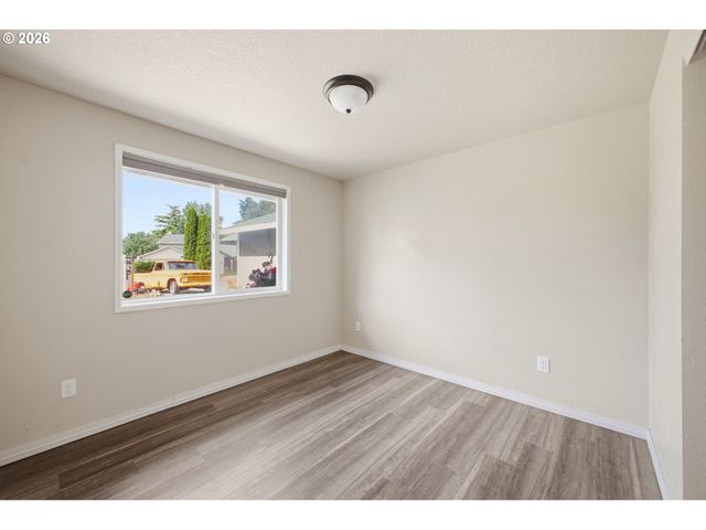 15911 Ne 4TH Way, Vancouver, WA 98684