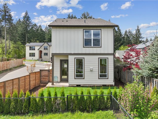 8774 Sw 176TH Ave, Beaverton, OR 97007