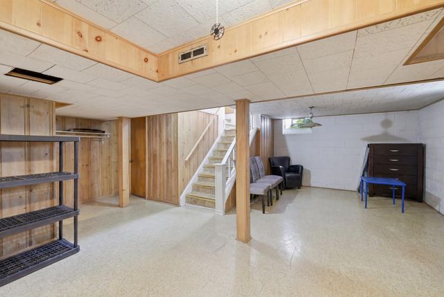 21144 Fleetwood Drive, Harper Woods, MI 48225
