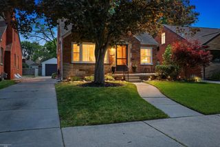 21144 Fleetwood Drive, Harper Woods, MI 48225