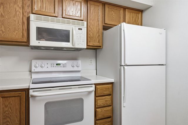 600 Colton Circle NE Unit 4, Cedar Rapids, IA 52402