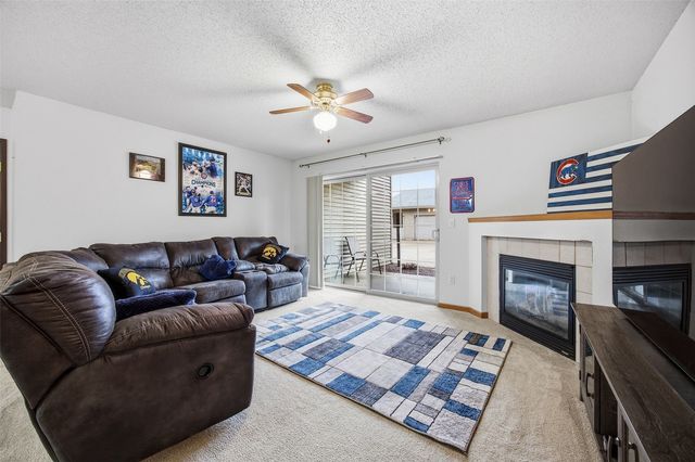 600 Colton Circle NE Unit 4, Cedar Rapids, IA 52402