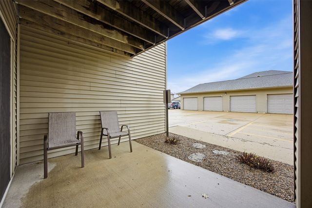 600 Colton Circle NE Unit 4, Cedar Rapids, IA 52402