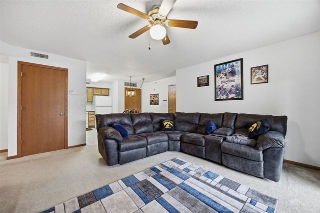 600 Colton Circle NE Unit 4, Cedar Rapids, IA 52402