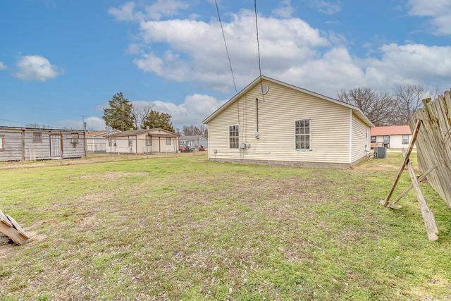 629 Butterfield Ave, Trumann, AR 72472