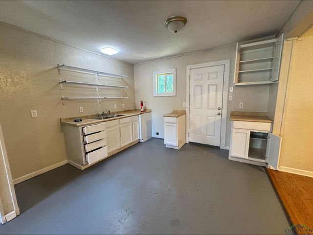 212 Bryne Street, Lone Star, TX 75668