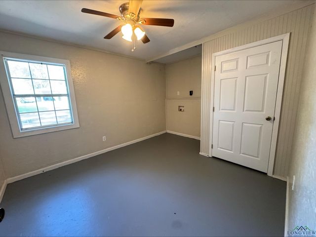 212 Bryne Street, Lone Star, TX 75668