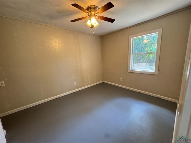 212 Bryne Street, Lone Star, TX 75668