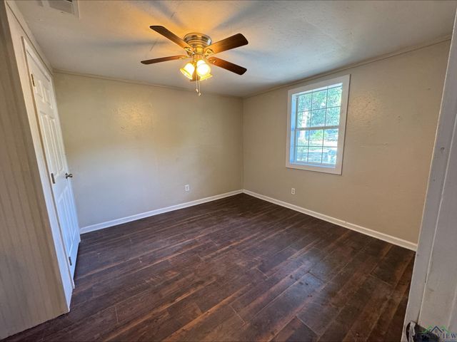 212 Bryne Street, Lone Star, TX 75668