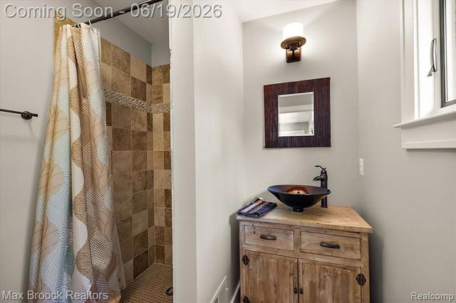 128 Mount Vernon Boulevard, Royal Oak, MI 48073