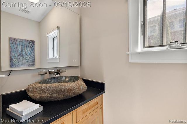 128 Mount Vernon Boulevard, Royal Oak, MI 48073