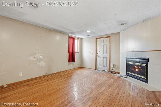 18034 Lesure Street, Detroit, MI 48235