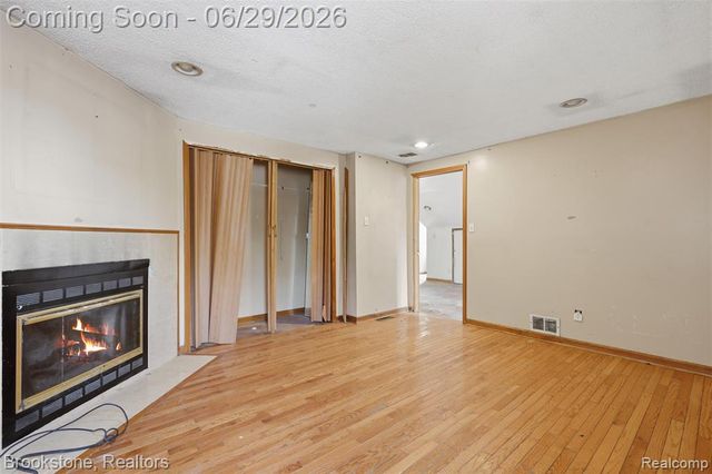 18034 Lesure Street, Detroit, MI 48235