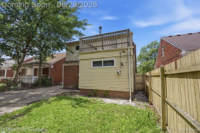 18034 Lesure Street, Detroit, MI 48235