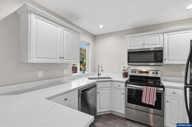 716 Grouse Pl, Philomath, OR 97370