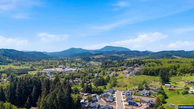 716 Grouse Pl, Philomath, OR 97370