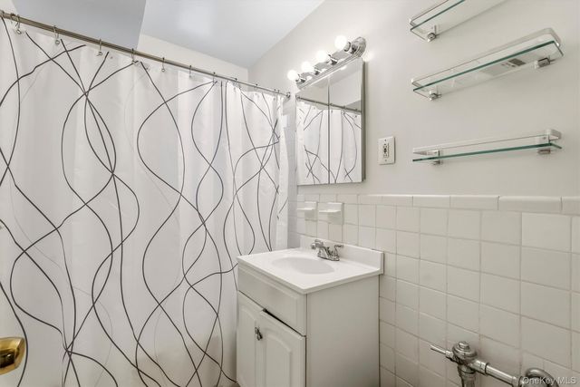 75 W 238TH 2H, Bronx, NY 10463