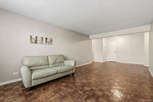 75 W 238TH 2H, Bronx, NY 10463