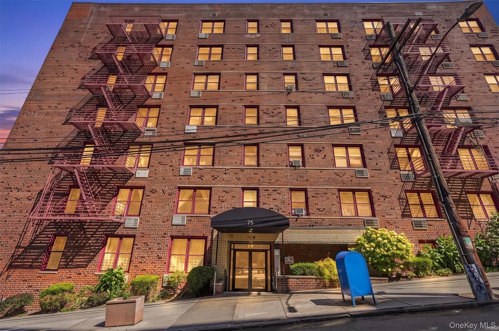 75 W 238TH 2H, Bronx, NY 10463 — photo 2