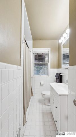 5438 Charles Street, Omaha, NE 68132