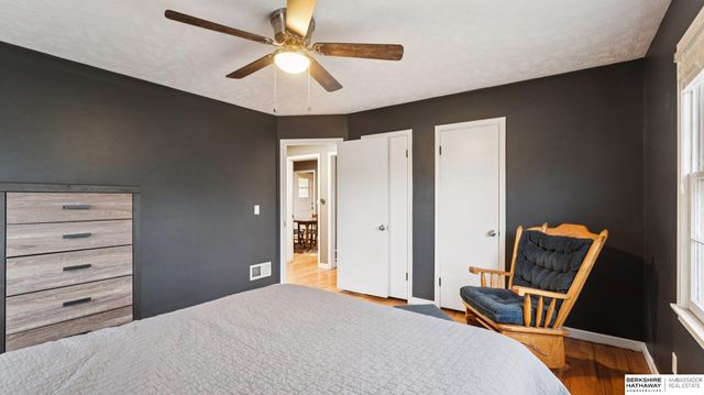 5438 Charles Street, Omaha, NE 68132