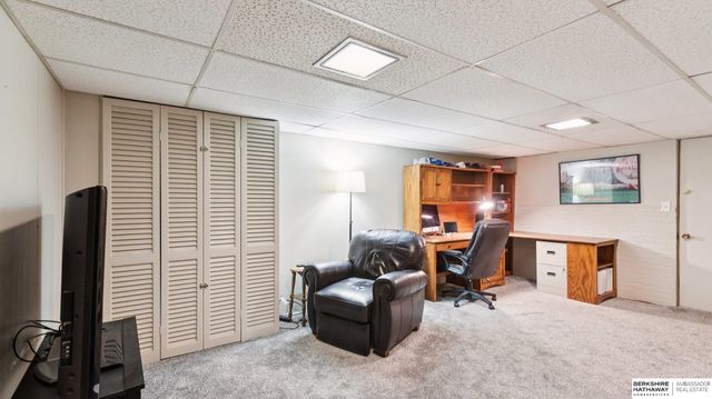 5438 Charles Street, Omaha, NE 68132