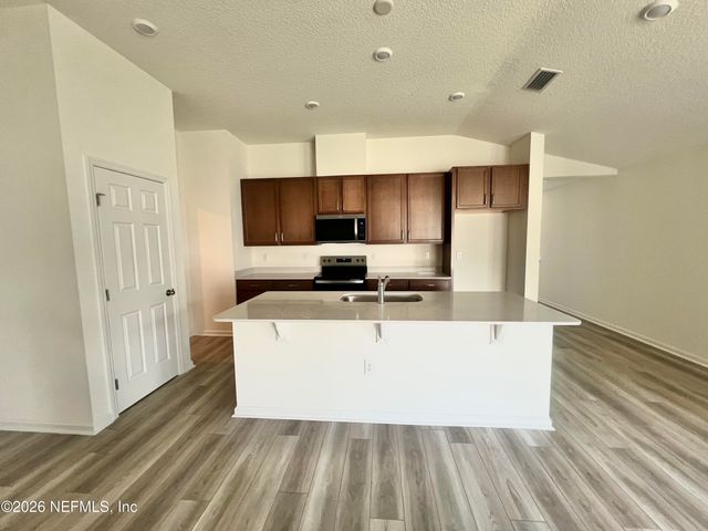 15847 SEATON HOLLOW Drive, Jacksonville, FL 32218