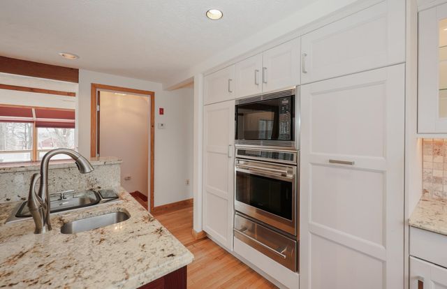 98 Dow Road, Hollis, NH 03049