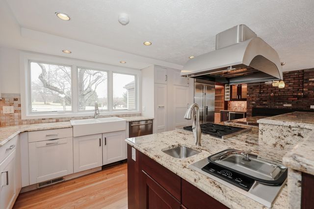 98 Dow Road, Hollis, NH 03049