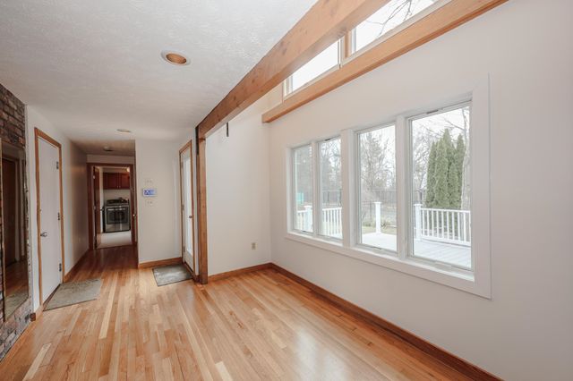 98 Dow Road, Hollis, NH 03049